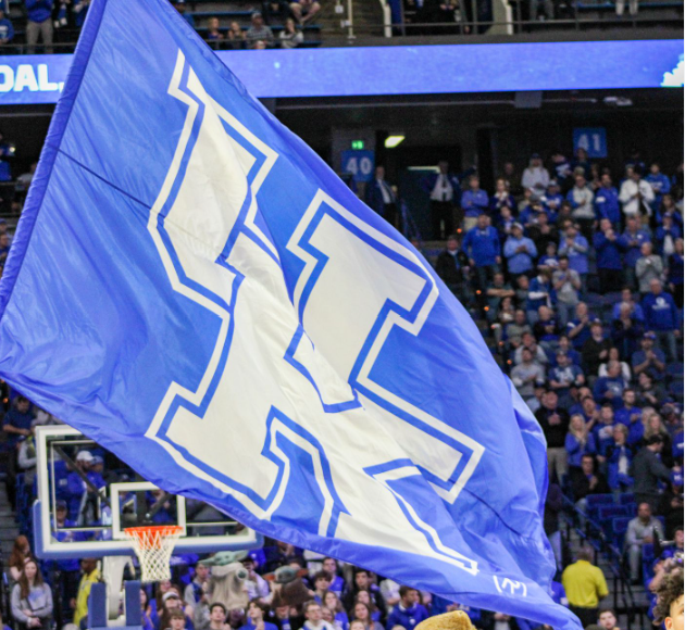 Kentucky secures a four-star defensive lineman, best prominent star to keep him in-state.