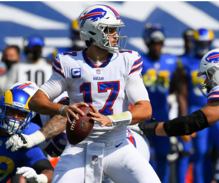 Bills’ Josh Allen Can Surpass Patrick Mahomes in Key Stat on Sunday